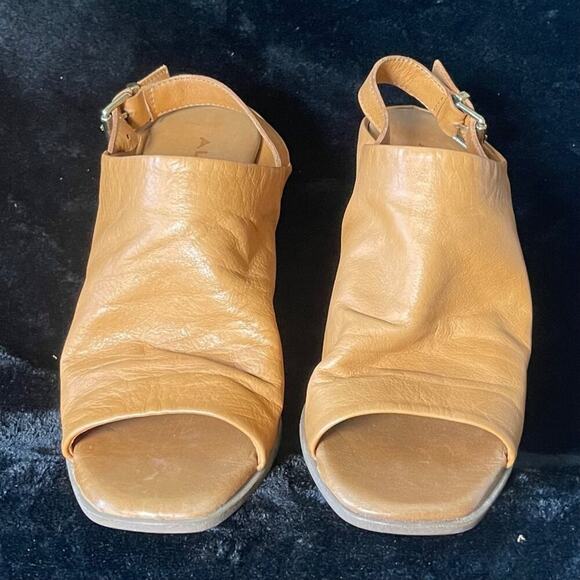 Aldo Camel Leather Heeled Sandals Women’s Size 6.5 Peep Toe Slingback Block Heel - Picture 2 of 8